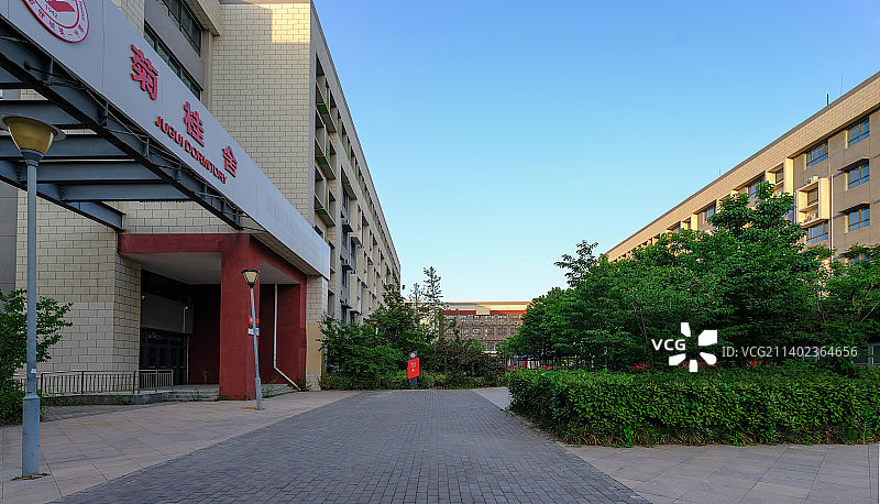 中国山东省聊城第一中学新校区菊桂舍图片素材