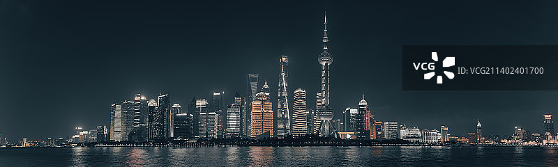 上海陆家嘴外滩夜景图片素材