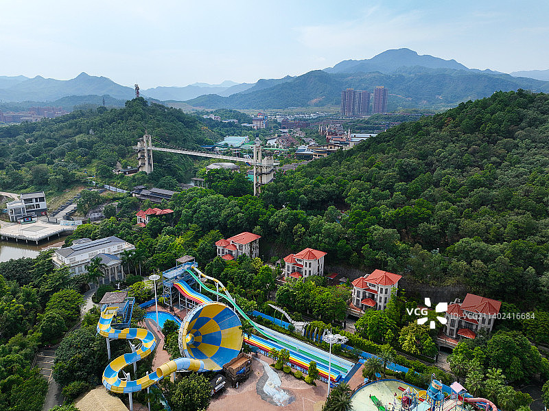 广东省河源市客天下国际旅游度假区温泉酒店恐龙水晶桥航拍图片素材
