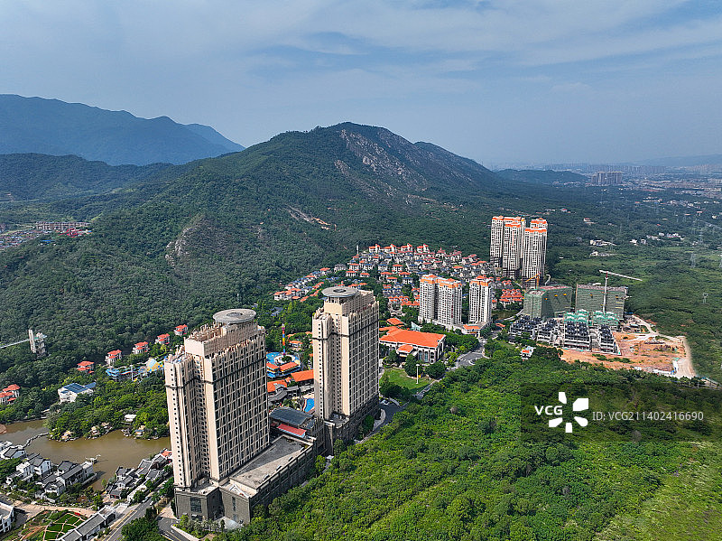 广东省河源市客天下国际旅游度假区温泉酒店恐龙水晶桥航拍图片素材