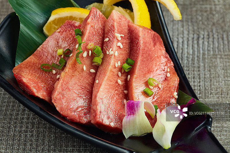 日式厚切牛舌图片素材