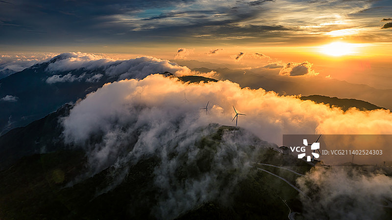 咸宁风车云海日落图片素材