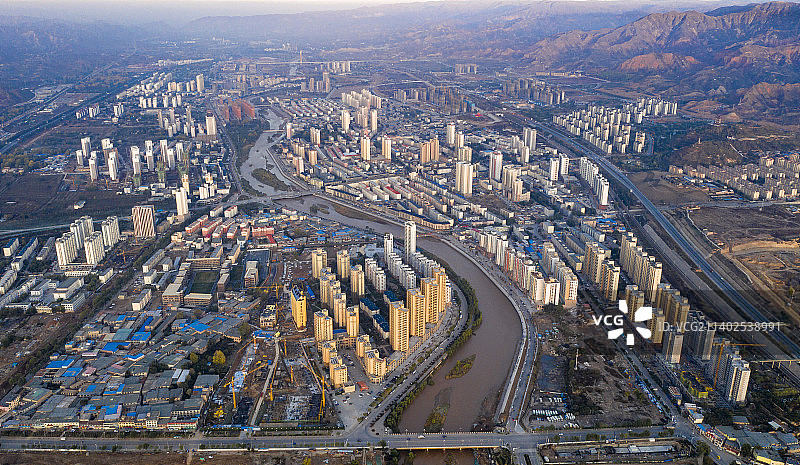 中国最年轻的城市，海东市图片素材