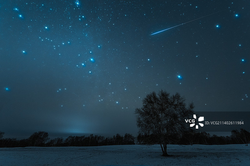 内蒙古坝上冬季雪地上的星空图片素材