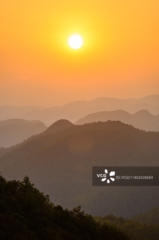恩施大峡谷森林日落图片素材