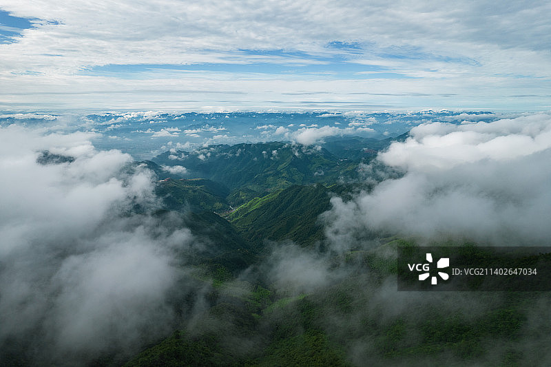 浙江金华磐安青梅尖云海航拍图片素材