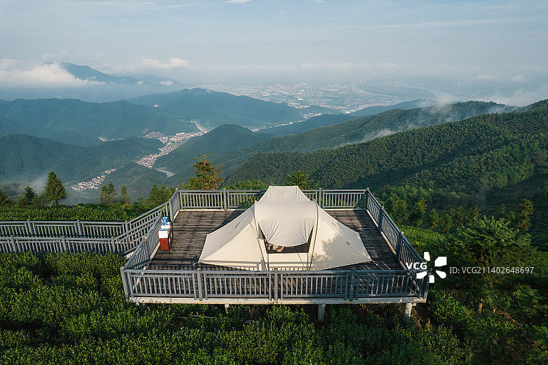 杭州富阳安顶山观景平台帐篷露营航拍图片素材