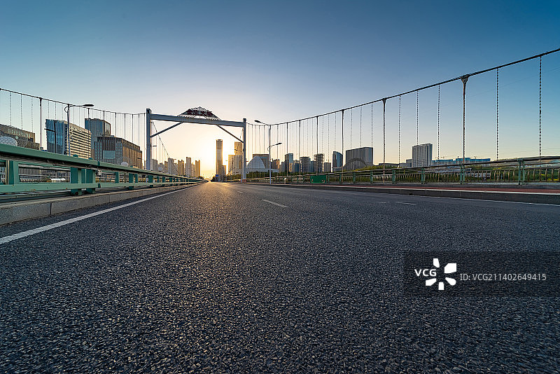 新疆乌鲁木齐市经开区金风大桥图片素材