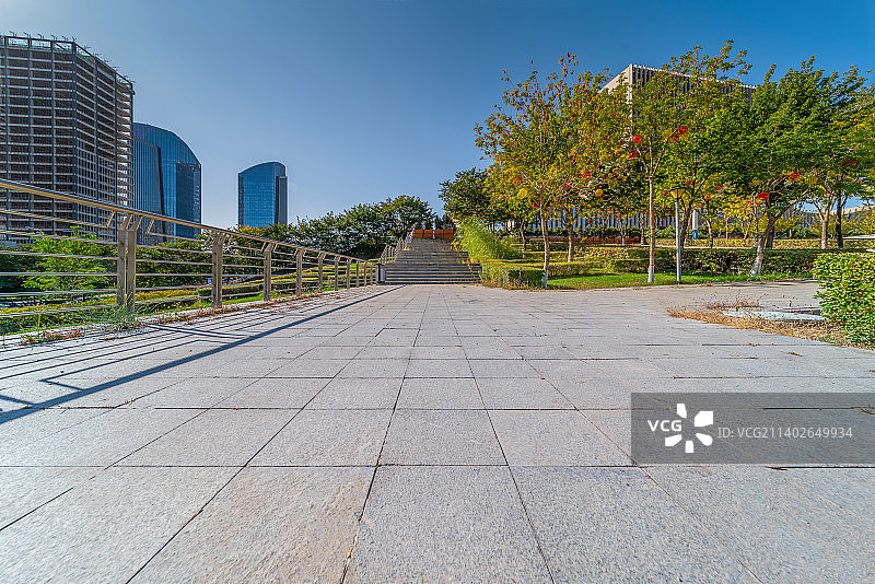 新疆乌鲁木齐市经开区商务地标建筑群图片素材