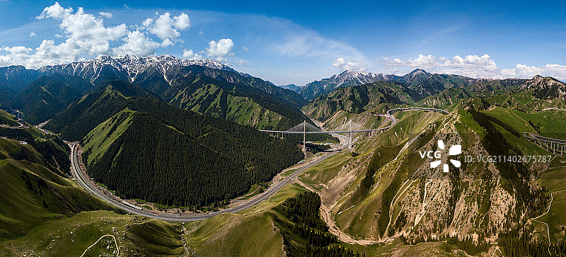 新疆果子沟大桥全景图图片素材