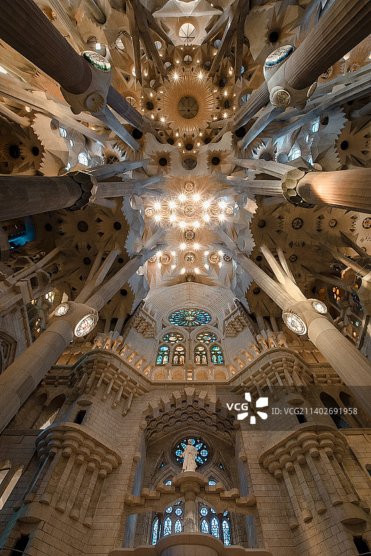 巴塞罗那圣家族大教堂内景图片素材