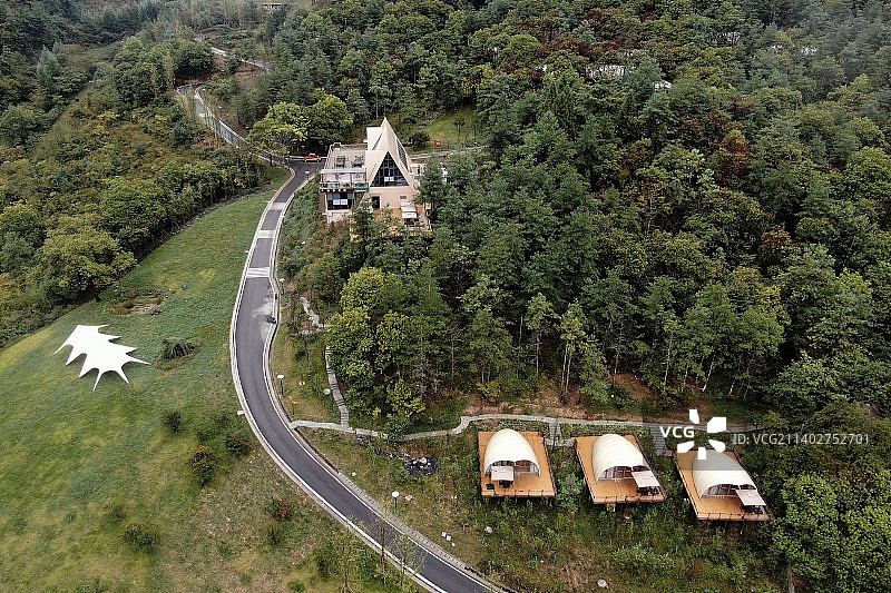 重庆开州雪宝山露营基地图片素材