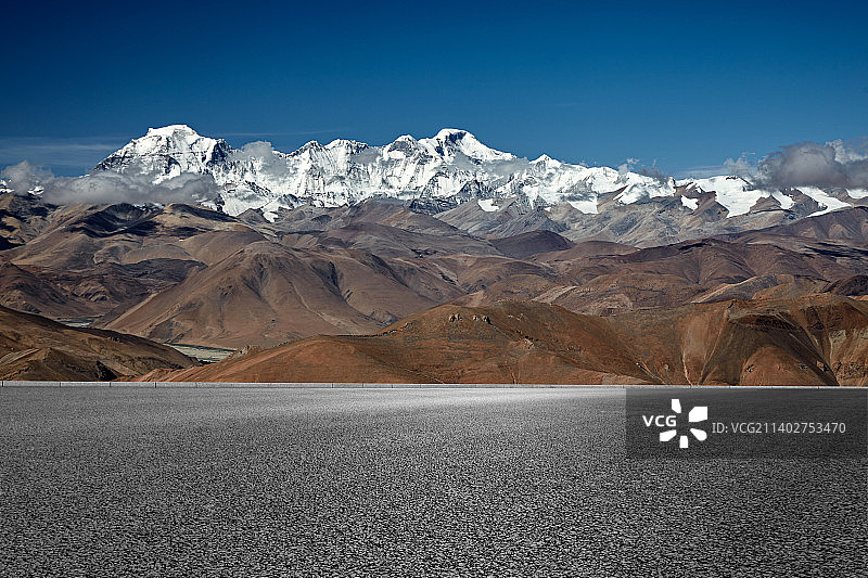 喜马拉雅山脉的公路图片素材