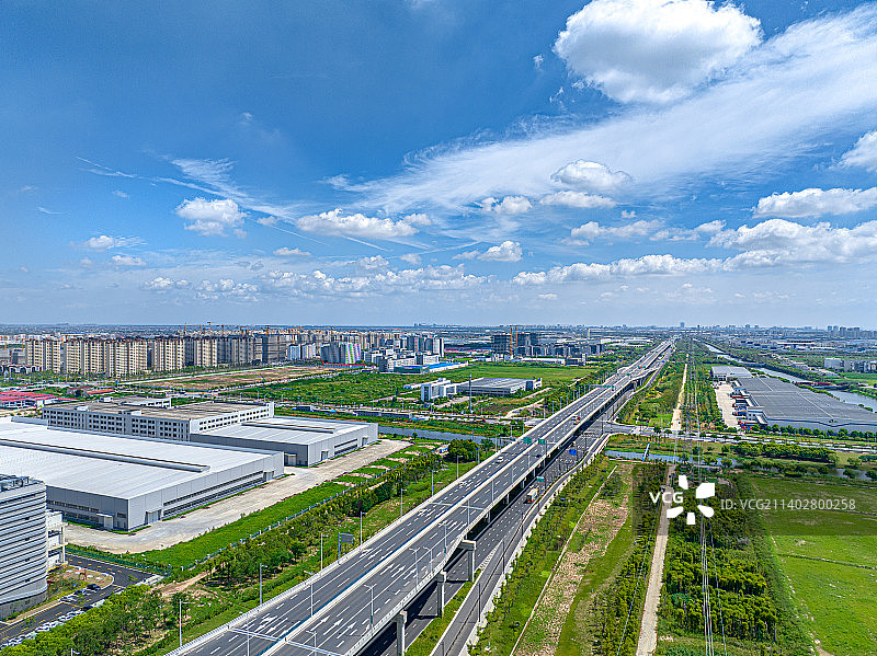 上海临港产业区 自贸新片区 两港大道快速路 高速公路 高架图片素材