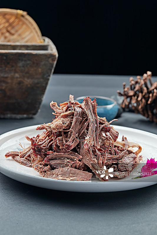 手撕小驴肉图片素材