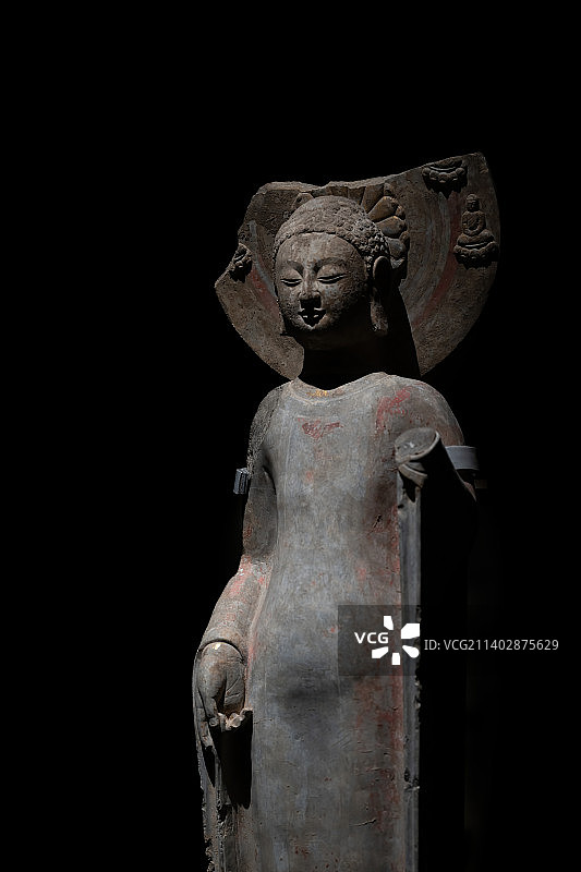 青州市博物馆藏龙兴寺遗址出土北齐彩绘佛像图片素材