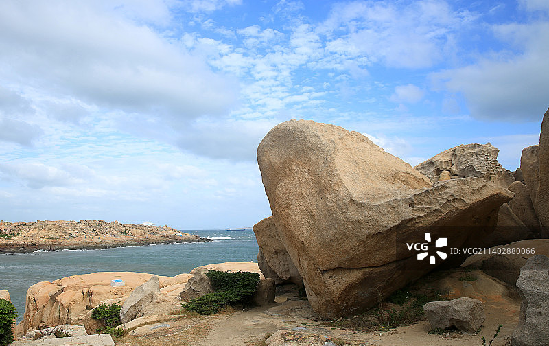 蓝天与石头图片素材