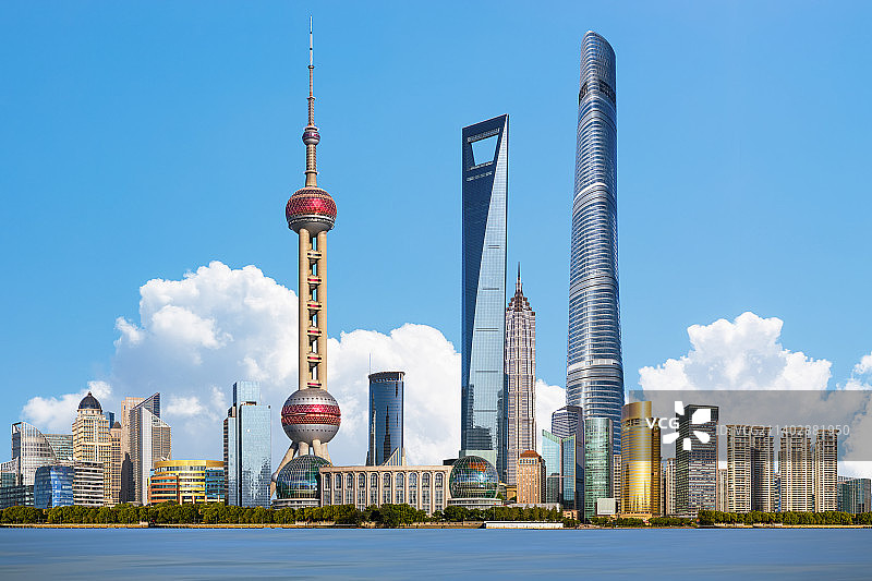 上海陆家嘴摩天楼群图片素材