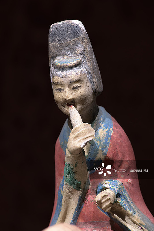 彩绘骑马吹奏俑_唐_昭陵博物馆图片素材