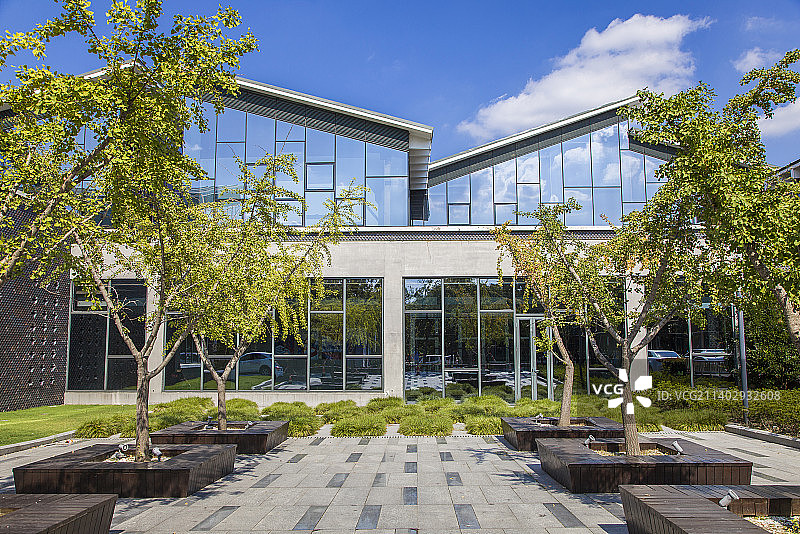 安藤忠雄设计的上海嘉定图书馆图片素材