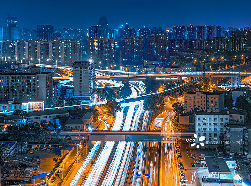北京城市风光远山胡同古建筑图片素材