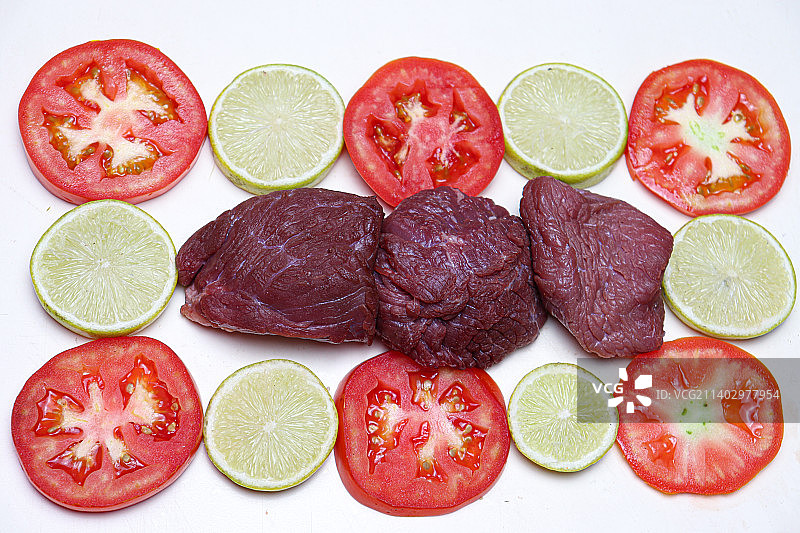 香料柠檬番茄牛肉图片素材