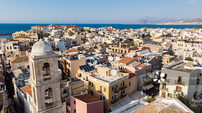 哈尼亚伊索迪翁海边城镇风光高角度景观，希腊图片素材