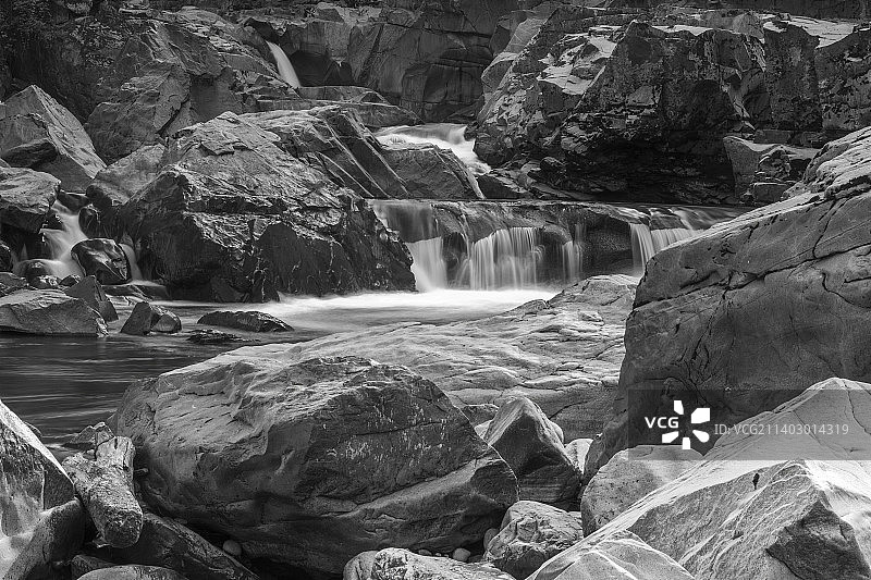 美国花岗岩瀑布鱼梯黑白特写图片素材