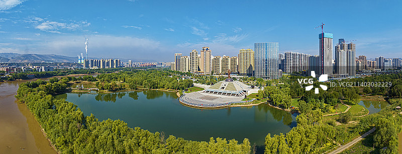 兰州银滩黄河湿地伏羲女娲雕塑夏季风光图片素材