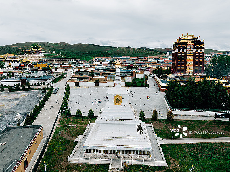 甘南米拉日巴佛阁图片素材