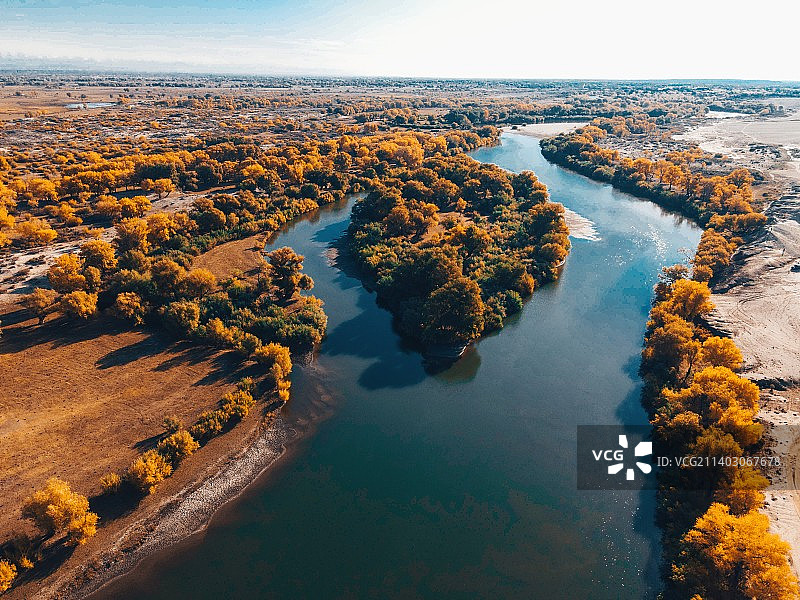 额尔齐斯河秋景图片素材