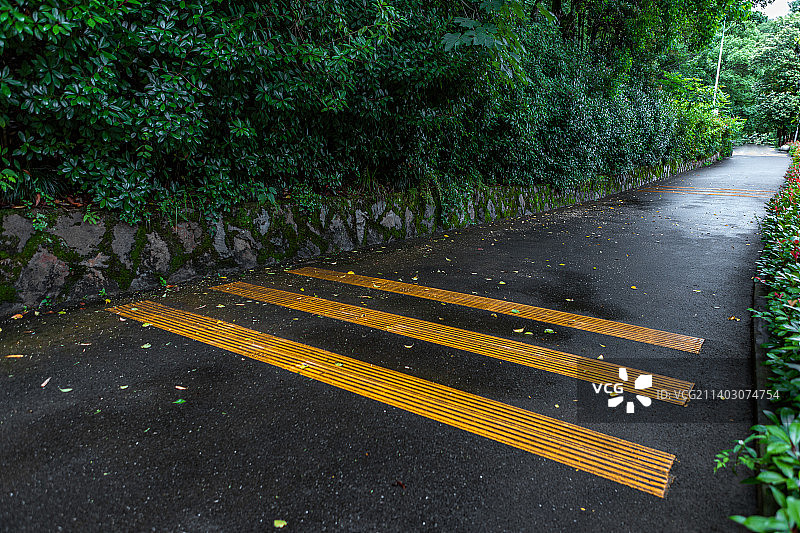 浙江杭州建德千岛湖 新安江边 公路图片素材