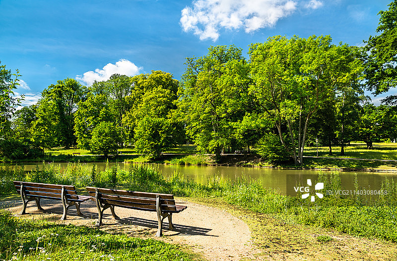 德国巴特洪堡的天鹅湖图片素材