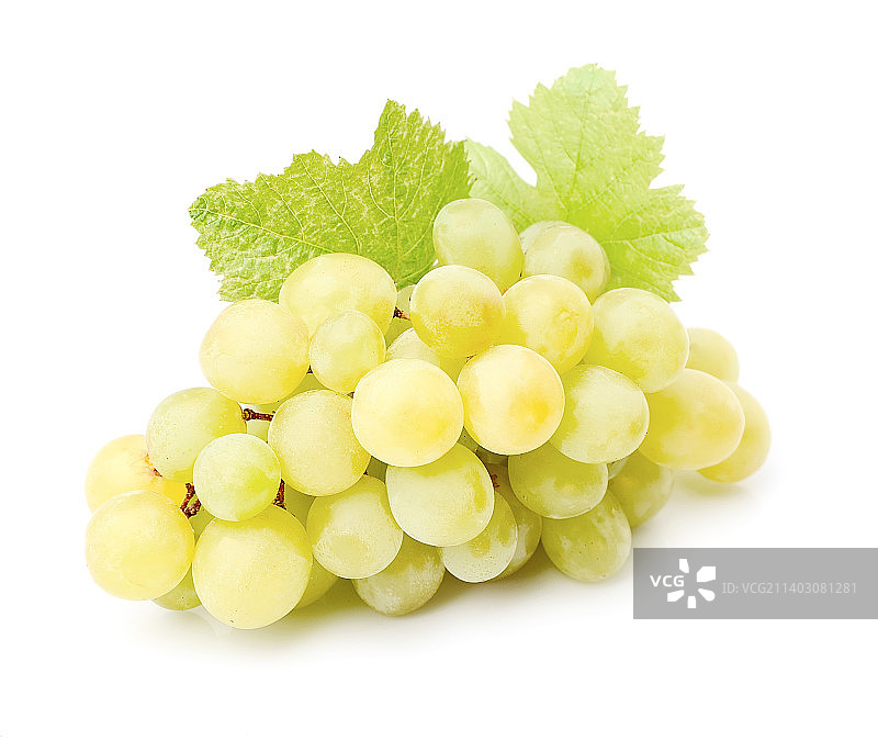 白色背景下的葡萄特写图片素材