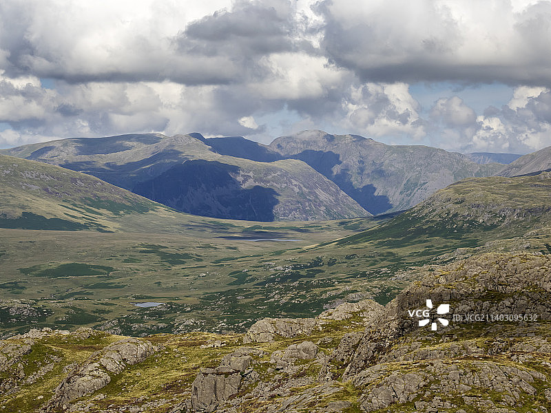 从哈特 fell 看柱子和沃斯代尔山丘，英国湖区图片素材