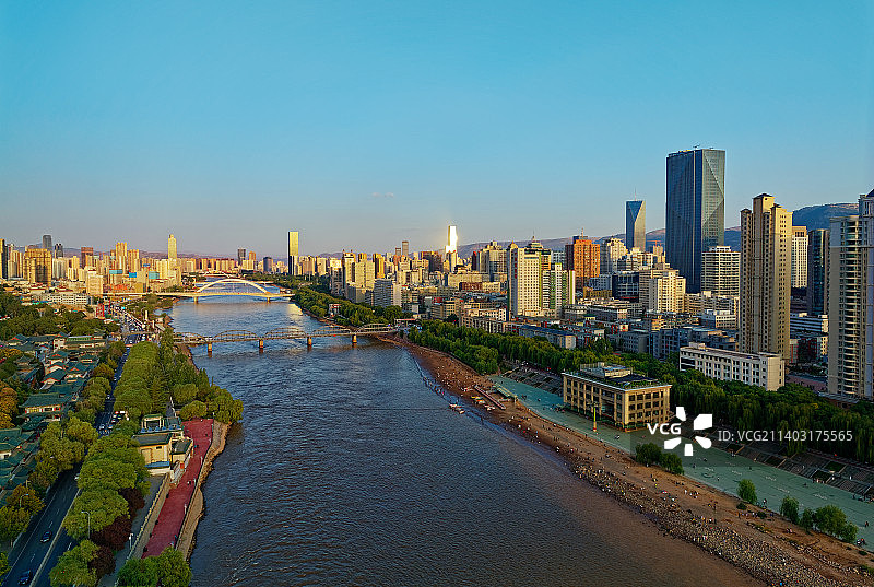 兰州中山桥黄河夕阳风光图片素材