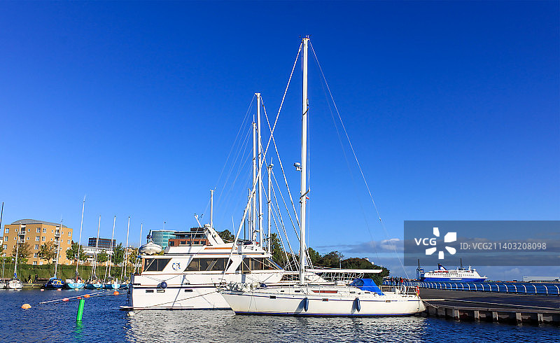 豪华游艇码头图片素材