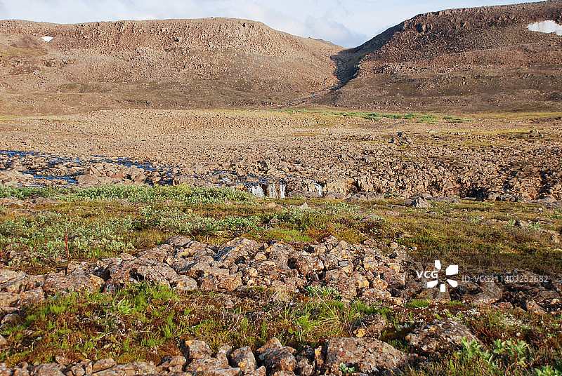 俄罗斯普托拉纳高原的岩石山脉风光图片素材