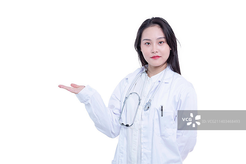 穿白大褂的年轻女性医生肖像图片素材