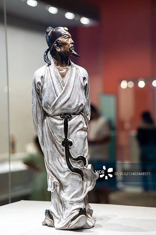 杜甫陶瓷雕塑图片素材