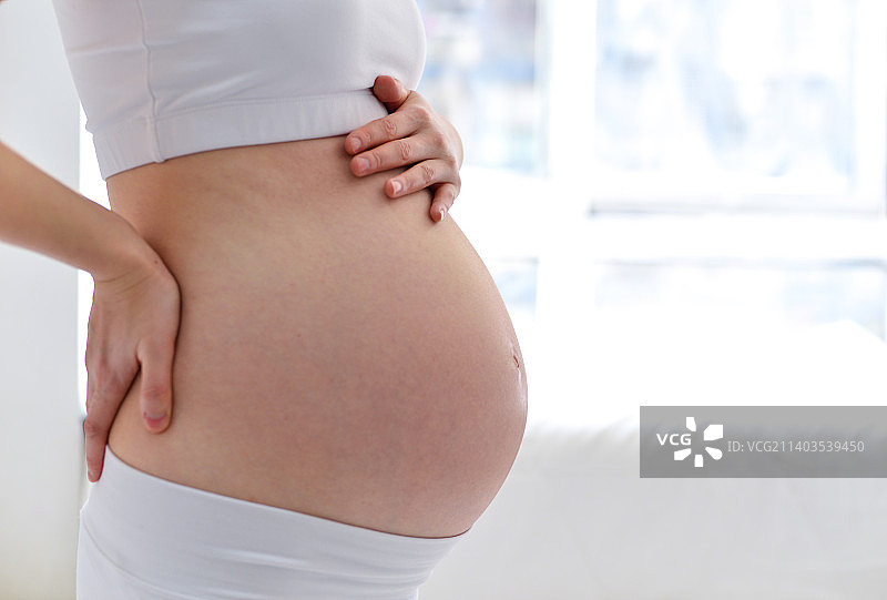 孕妇的肚子图片素材