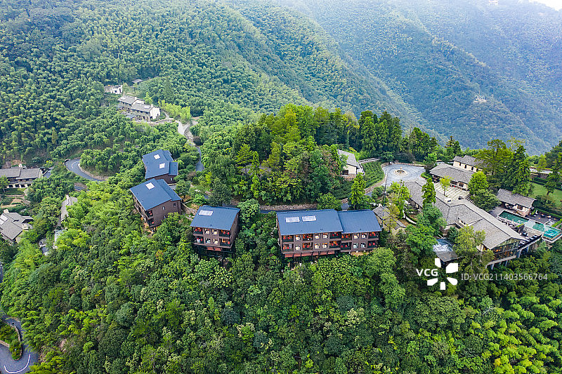 航拍莫干山裸心堡风景区鸟瞰图图片素材