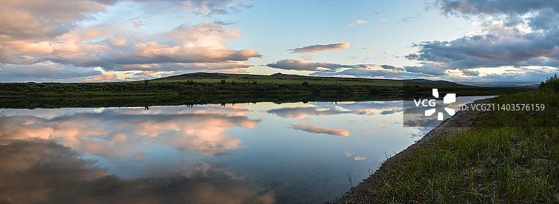 俄罗斯亚马尔半岛北河日落全景图片素材