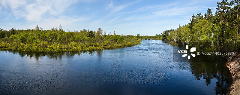 俄罗斯梁赞州中部俄罗斯春季全景水景图片素材