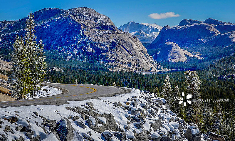 美国加州奥姆斯特德角雪山风光图片素材