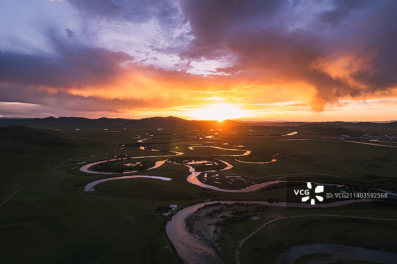 四川若尔盖县草原日落图片素材
