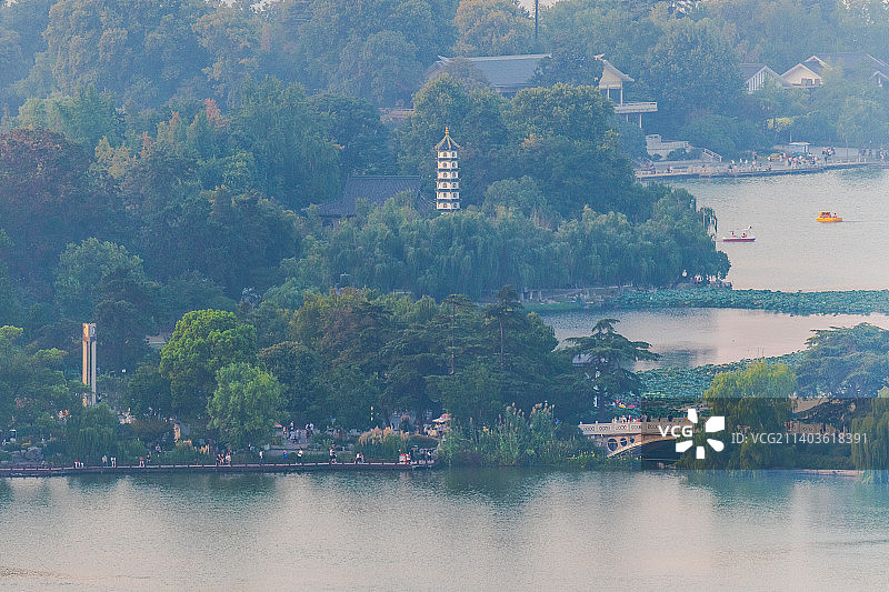 玄武湖喇嘛庙佛塔，江苏南京图片素材