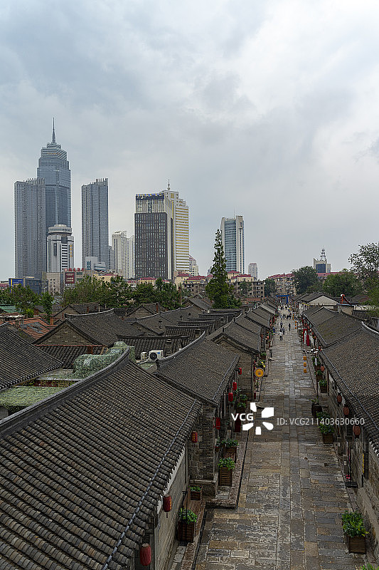 中国山东省烟台市所城里古街图片素材