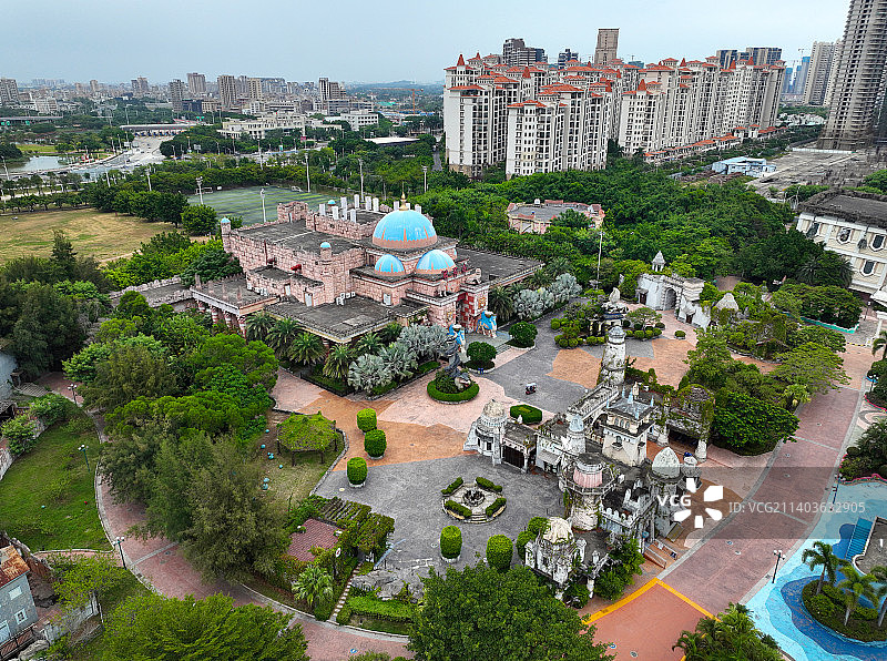广东省汕头市龙湖区方特欢乐世界蓝水星主题公园航拍图片素材