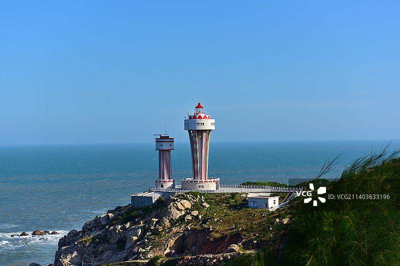 广东省汕头市南澳县南澳岛生态旅游区三囱崖灯塔航拍图片素材